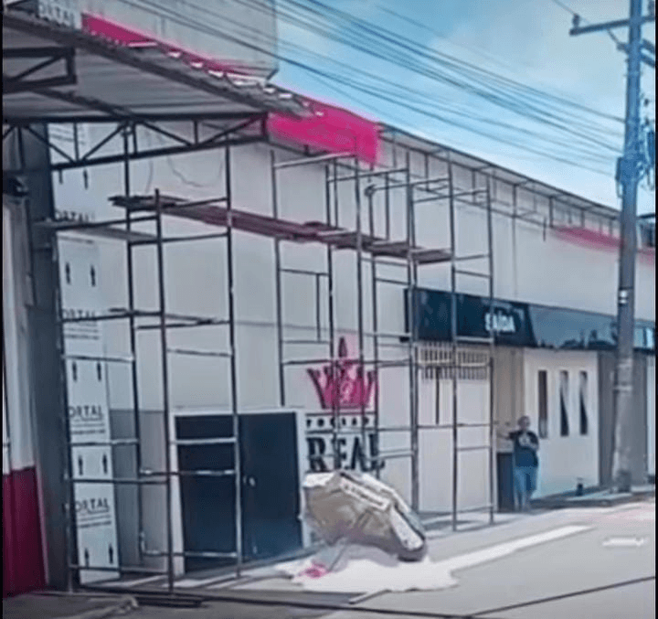 Proprietário de estabelecimento morre ao fazer manutenção em fachada, em Belém