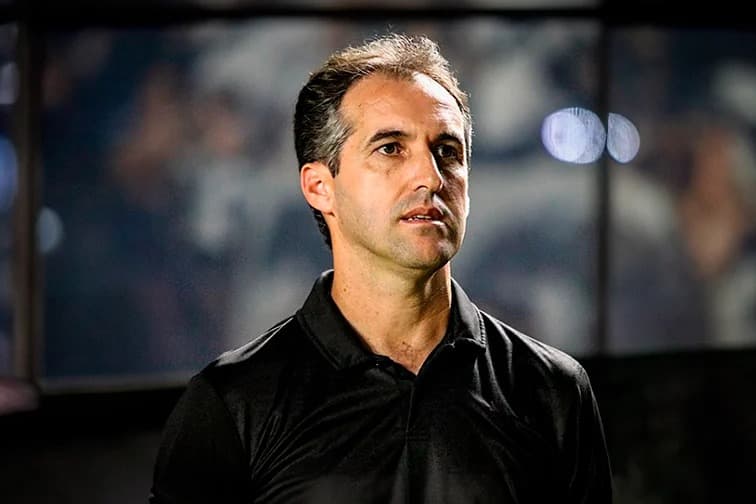 Remo encaminha contratação de Léo Condé para a sequência da temporada