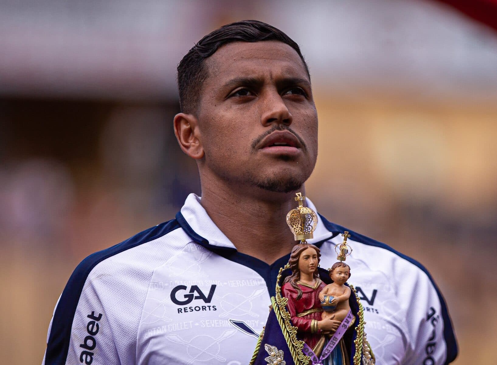 Remo pode se beneficiar da crise no Avaí: time catarinense para treinos e torcida pede derrota