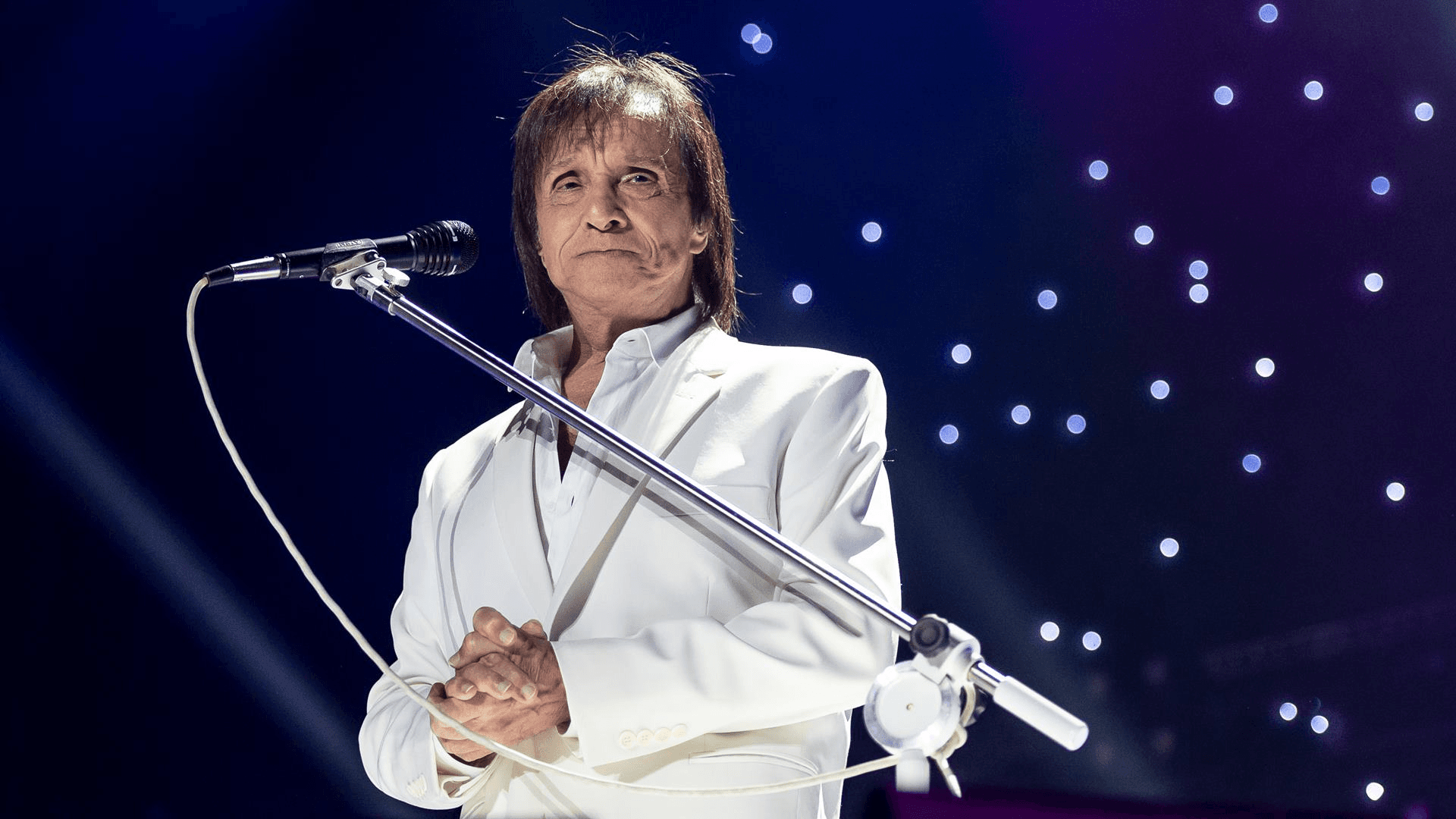 Roberto Carlos terá estação própria de rádio para tocar suas músicas