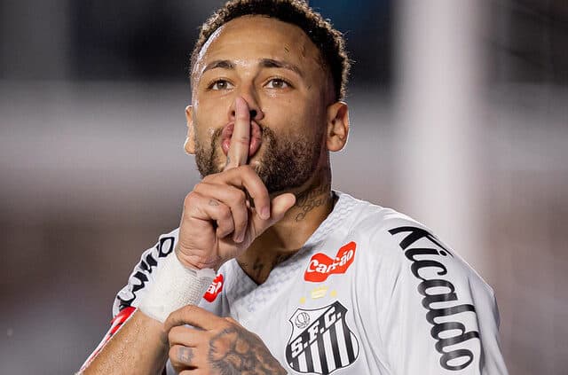 Santos e Remo voltam a se enfrentar 16 anos após goleada histórica e show de Neymar