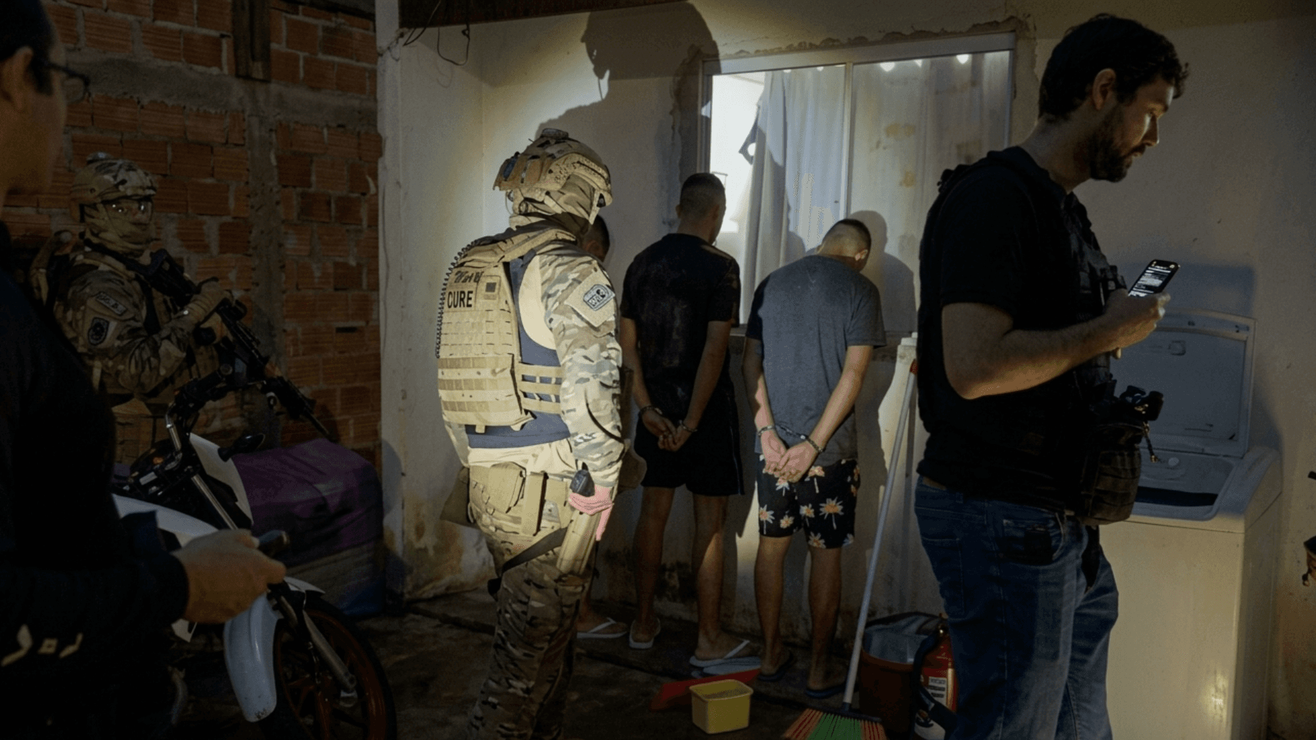 Seis pessoas são presas em operação contra grupo suspeito de estelionato e lavagem de dinheiro