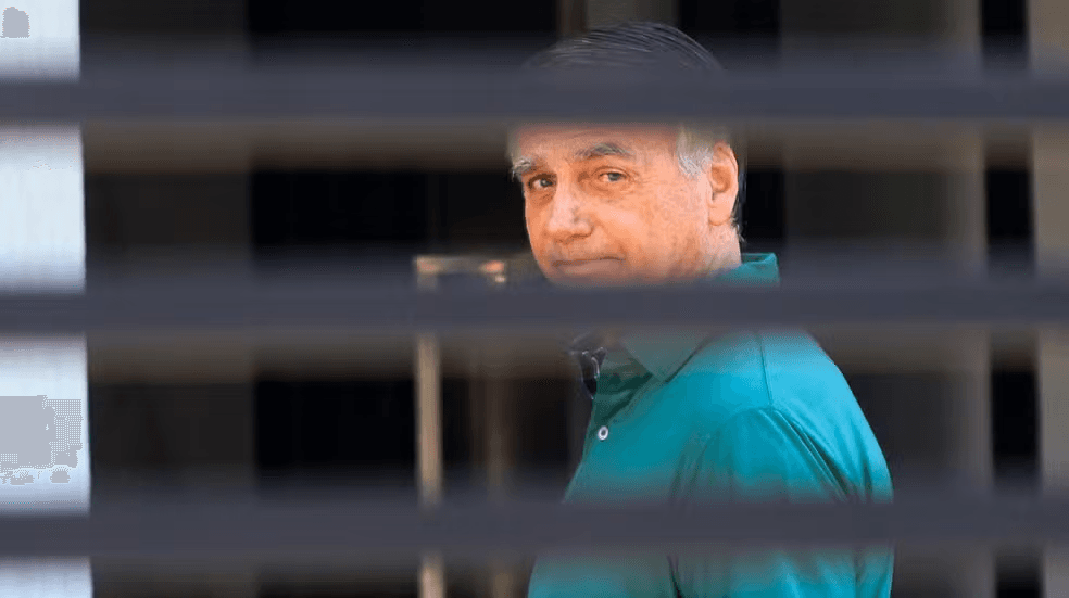 STF publica decisão que condenou Bolsonaro por trama golpista e abre prazo para recursos