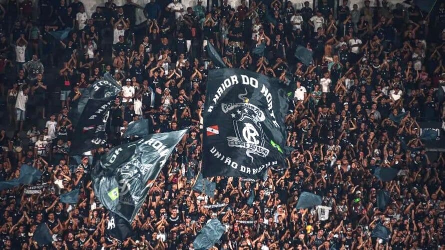Torcida do Remo esgota ingressos de arquibancada para duelo contra o Cruzeiro no Baenão