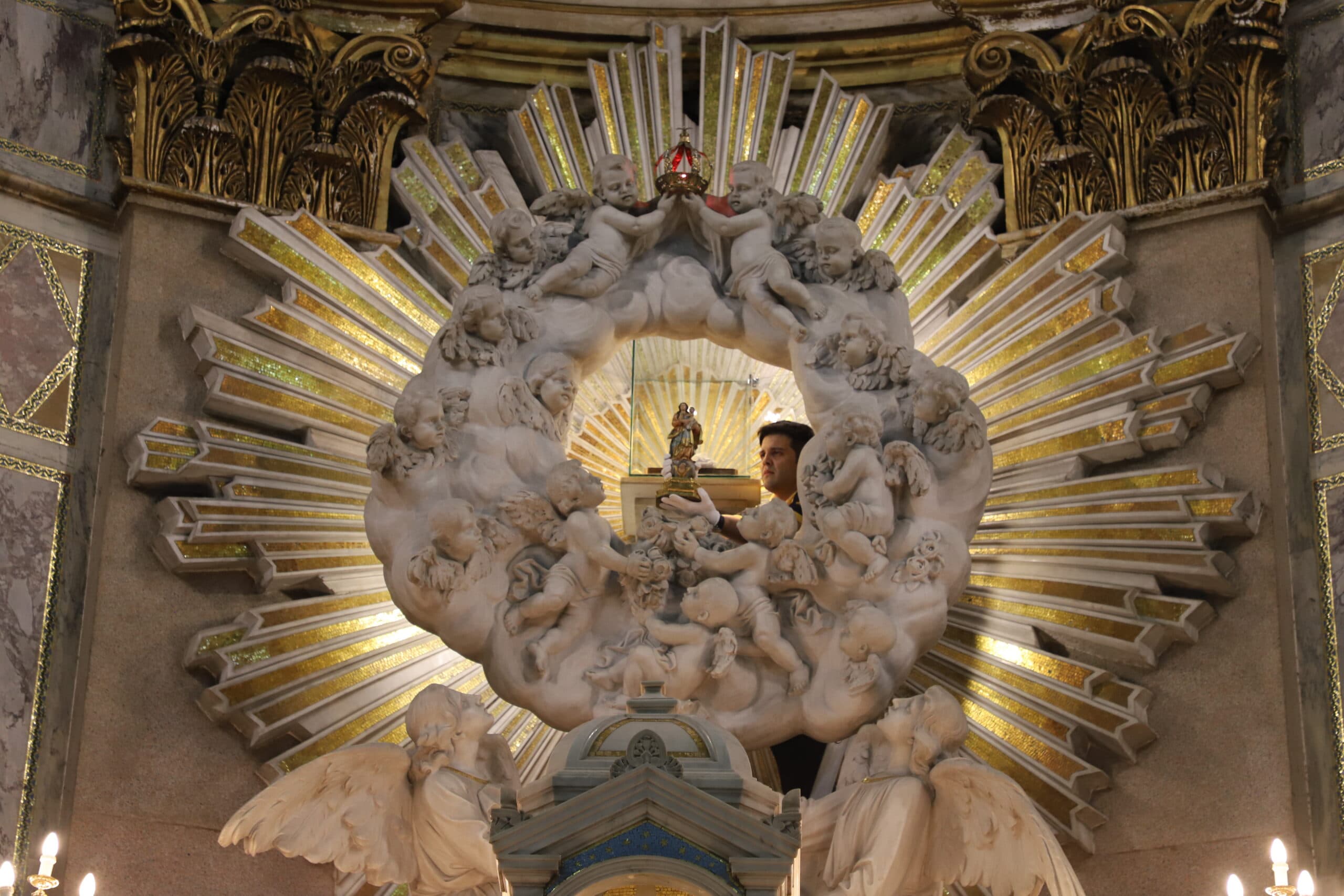 Tradicional descida da imagem original de Nossa Senhora de Nazaré será na próxima segunda-feira (25), marcando programação do mês Mariano