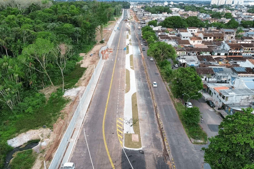 Trânsito é interditado para avanço das obras da Rua da Marinha, em Belém
