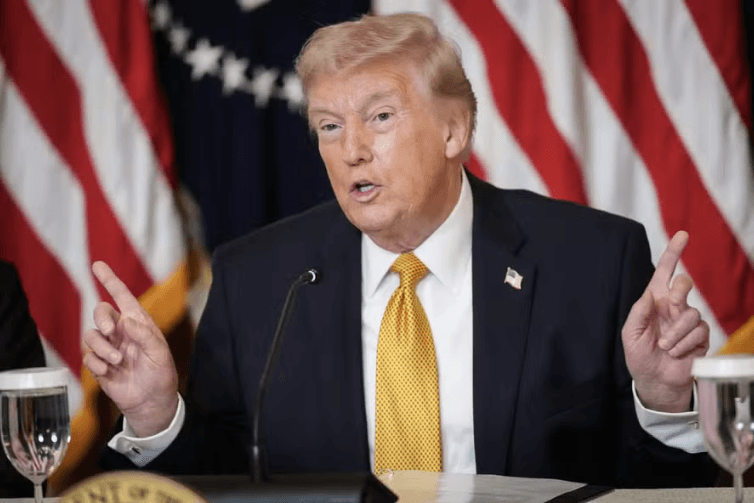 Trump estende indefinidamente o cessar-fogo com o Irã, horas antes de fim de prazo