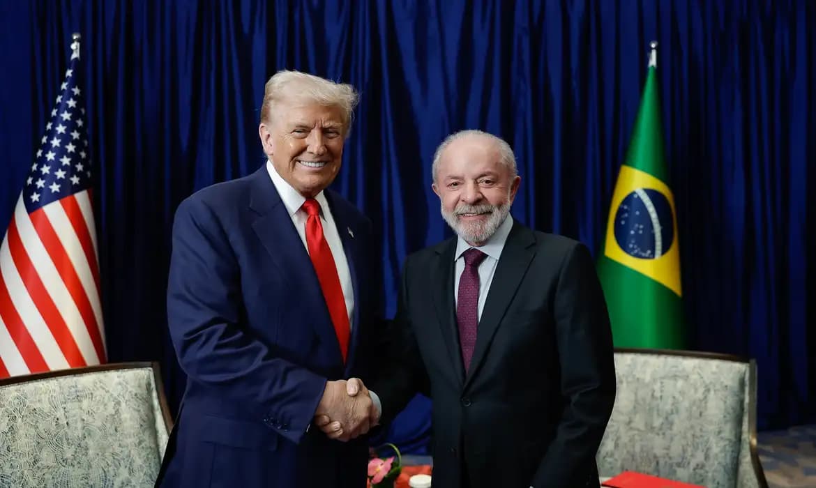 Trump zera tarifas sobre produtos brasileiros e ordena reembolso de impostos