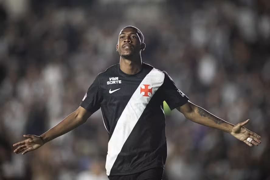 Vasco encaminha venda para o Bournemouth, da Inglaterra, e Rayan não encara o Flamengo
