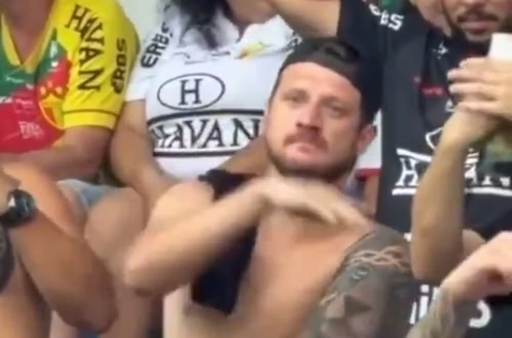 Vídeo: torcedor do Brusque causa polêmica ao imitar queda de avião em jogo contra a Chapecoense