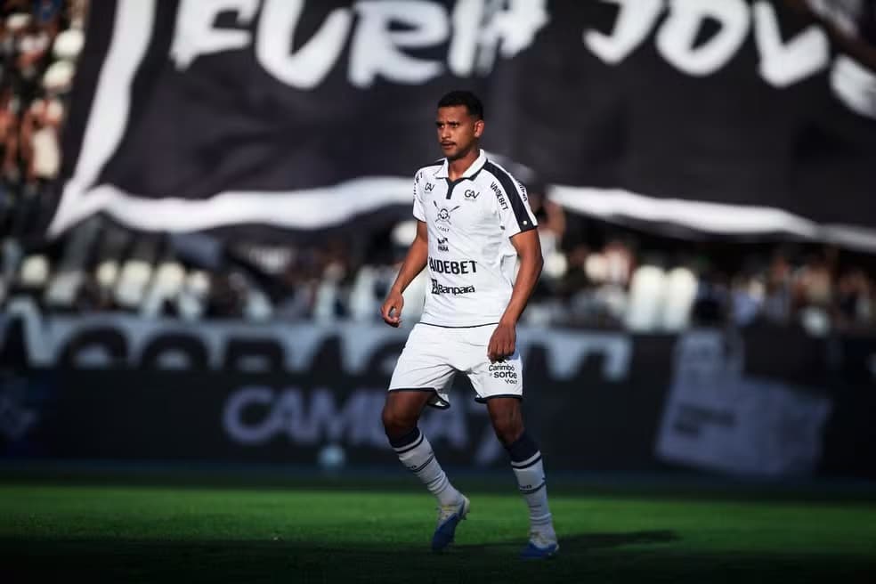 Zé Ricardo tem punição reduzida pelo STJD e fica à disposição do Remo para partida contra o Athletico-PR